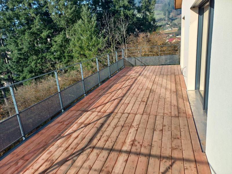 Votre projet de terrasse Métal/bois à Grandris : une alliance de modernité, durabilité et esthétisme